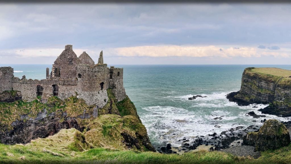  Dunluce Castle