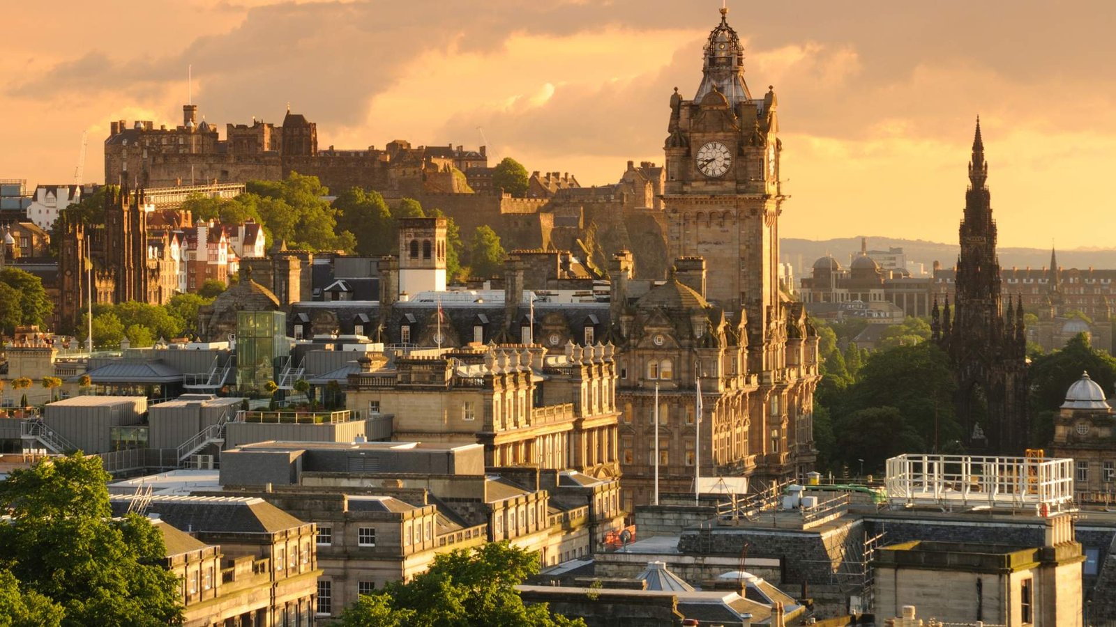 15 Amazing Things to Do In Edinburgh in 2024